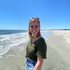 Meet your Posher, Olivia